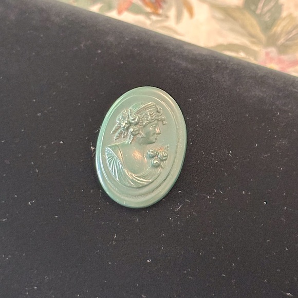 RARE Antique Victorian Mourning Cameo Brooch/Pin Vulcanite Dark Green - Picture 6 of 8